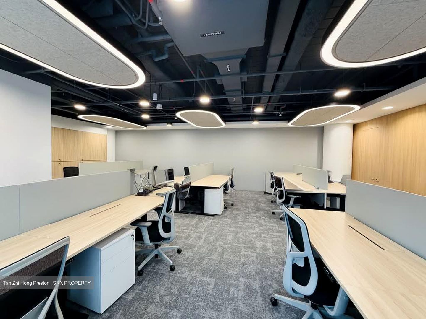 Chevron House (D1), Office #588636171